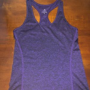 Workout tank top